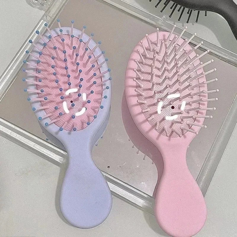 Sanrio Hello Kitty Comb - Image 4